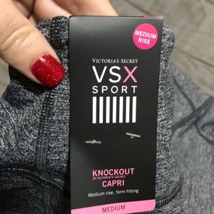 Victoria’s Secret VSX Sport knockout Capri